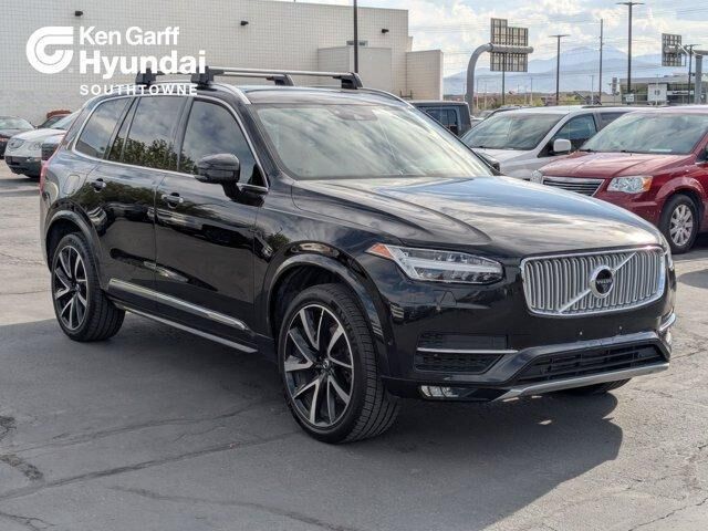 2018 VOLVO XC90