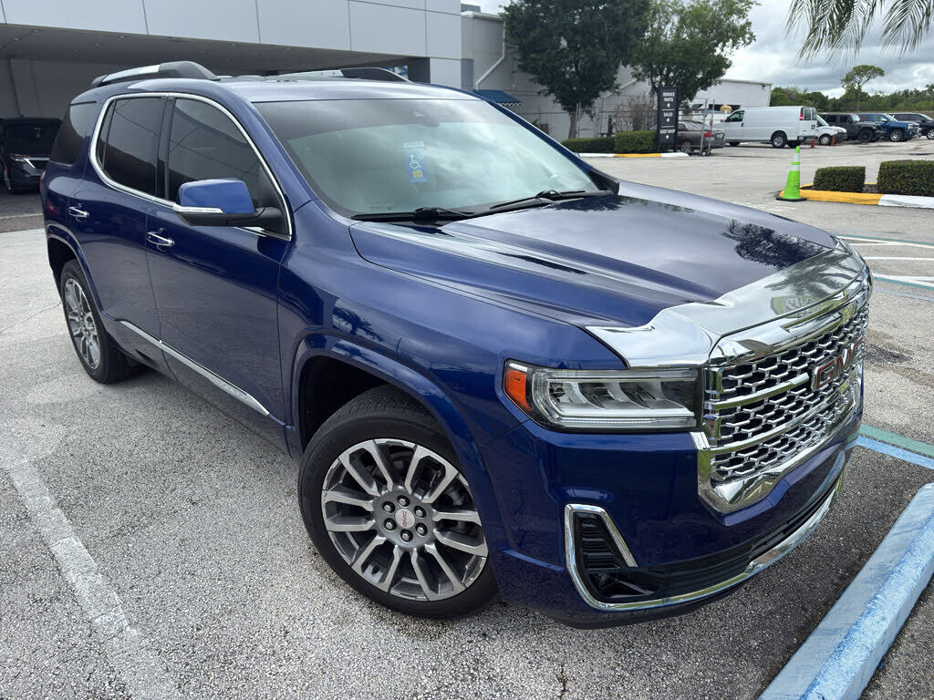 2023 GMC Acadia