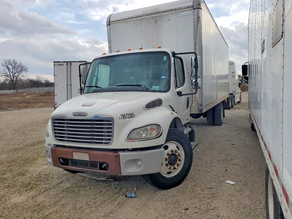 2011 FREIGHTLINER M2