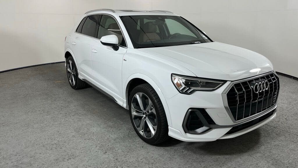 2021 AUDI Q3