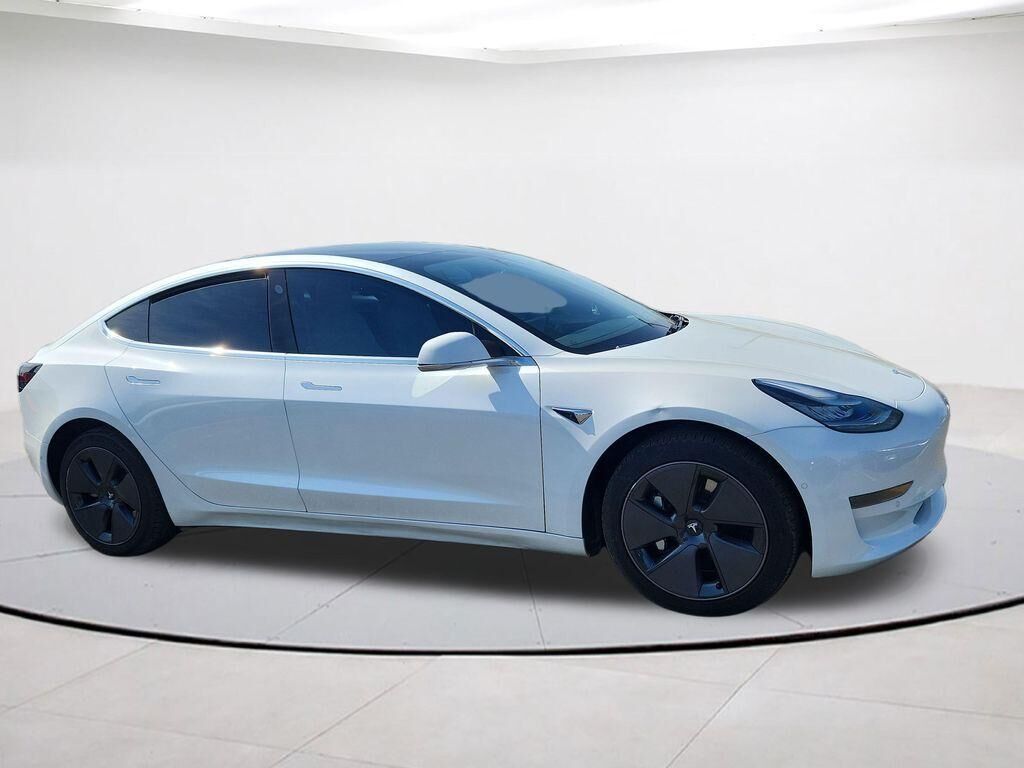 2020 TESLA Model 3