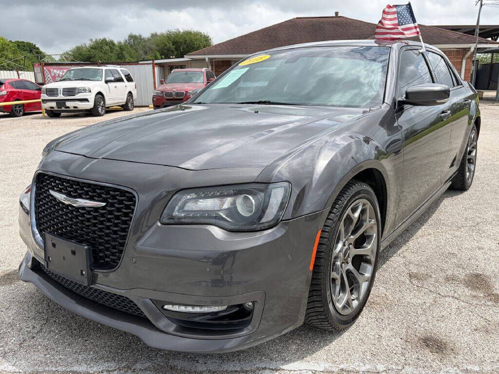 2018 CHRYSLER 300