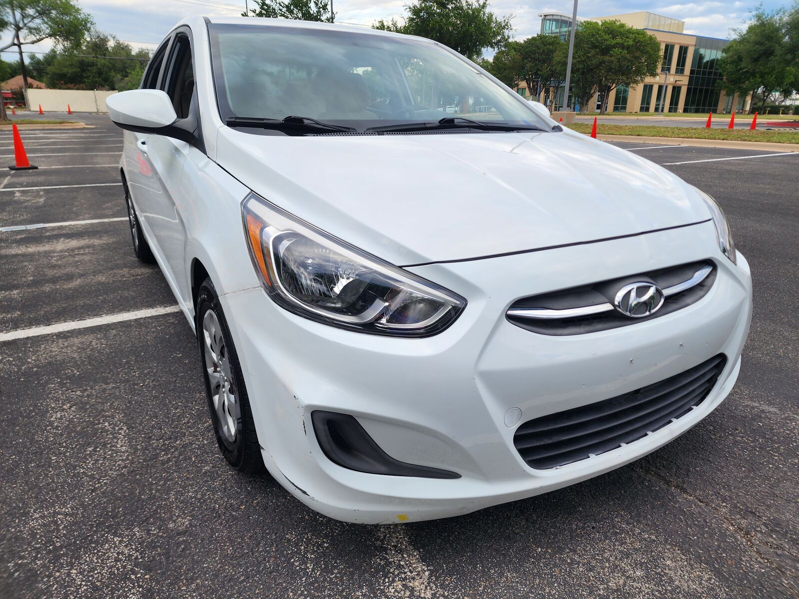 2017 HYUNDAI Accent