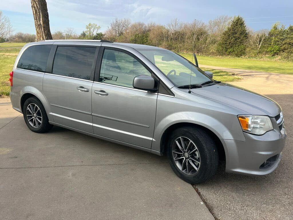 2017 DODGE Grand Caravan