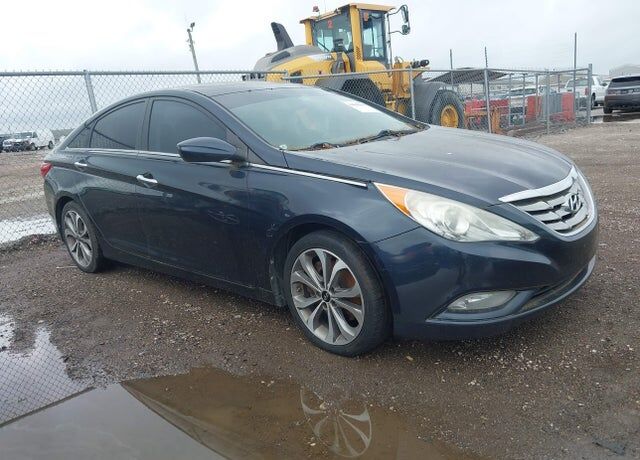 2013 HYUNDAI Sonata