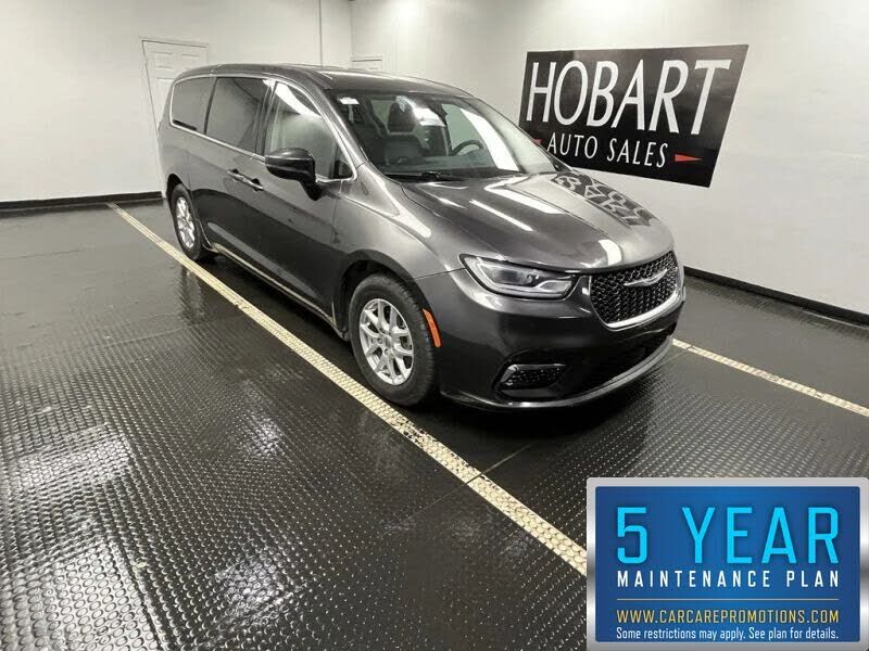 2023 CHRYSLER Pacifica