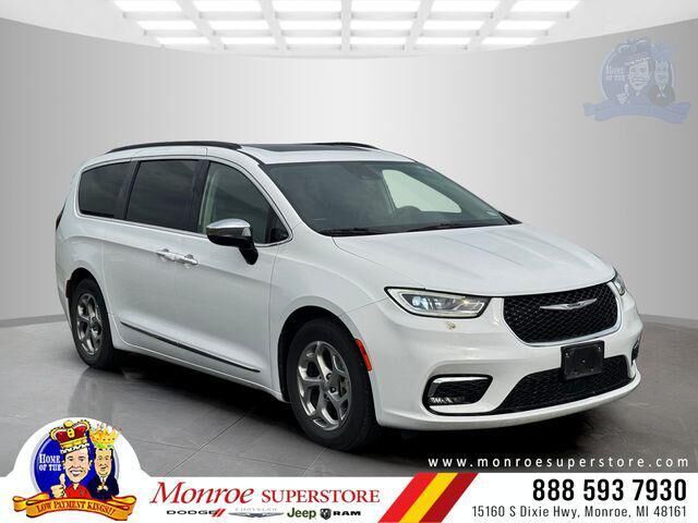 2023 CHRYSLER Pacifica