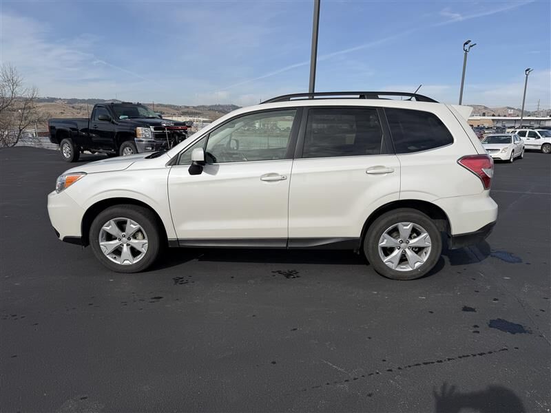 2015 SUBARU Forester