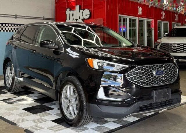 2023 FORD Edge
