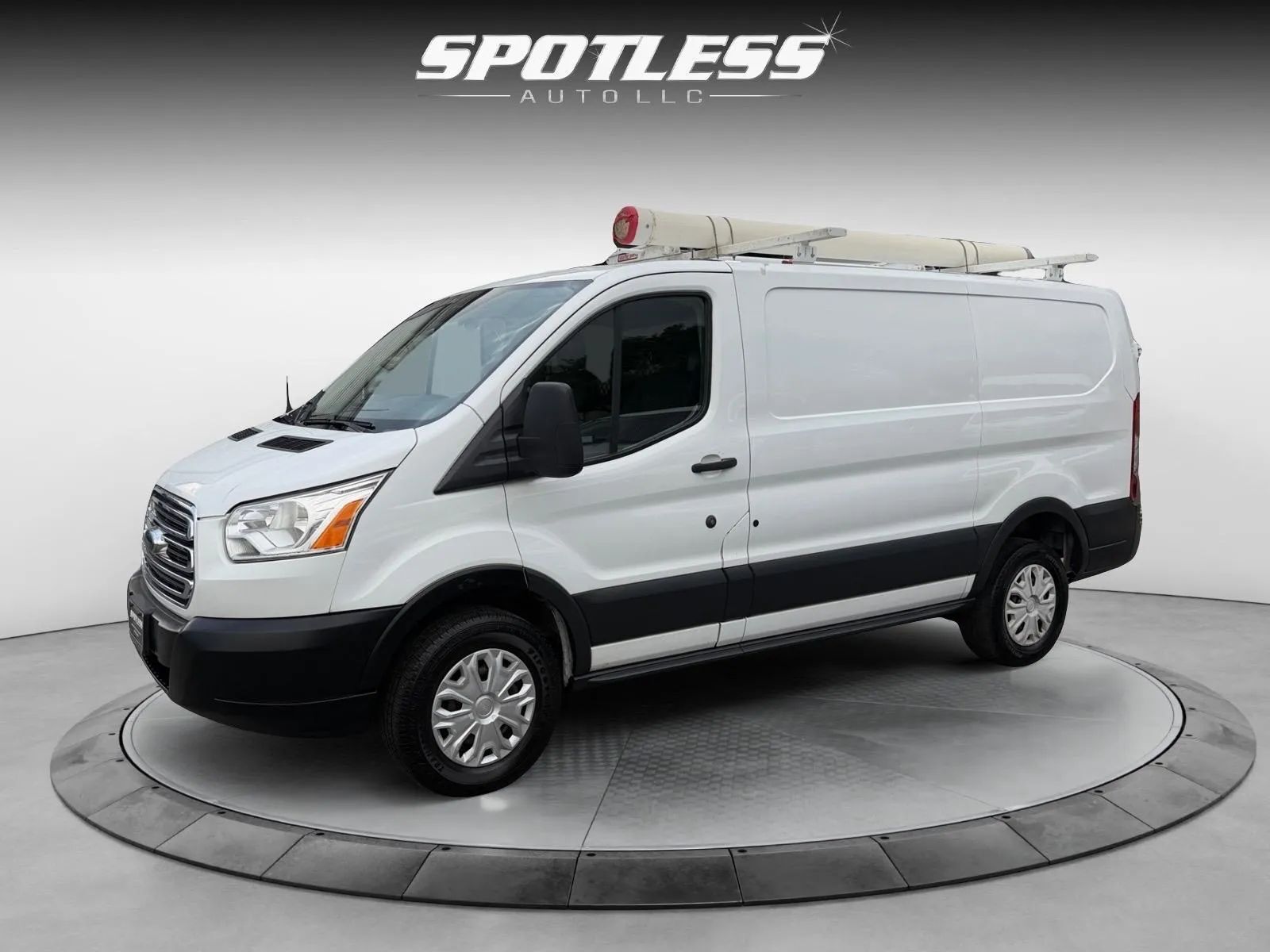 2018 FORD Transit