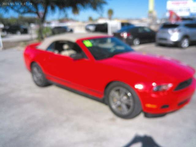 2011 FORD Mustang