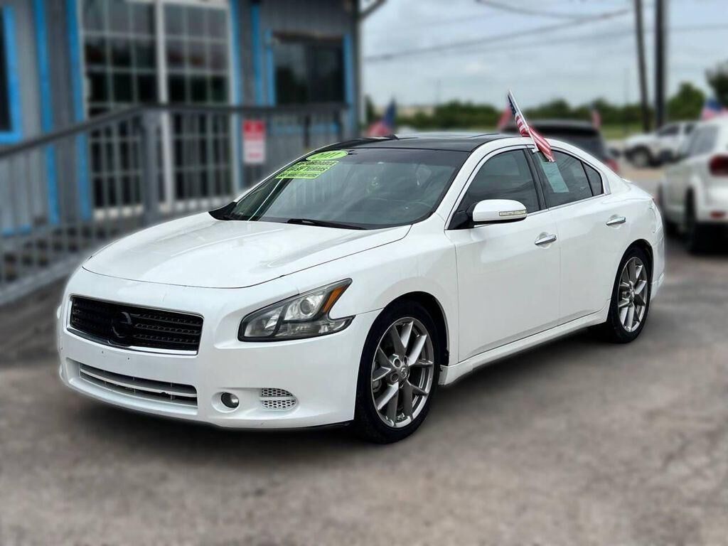 2011 NISSAN Maxima