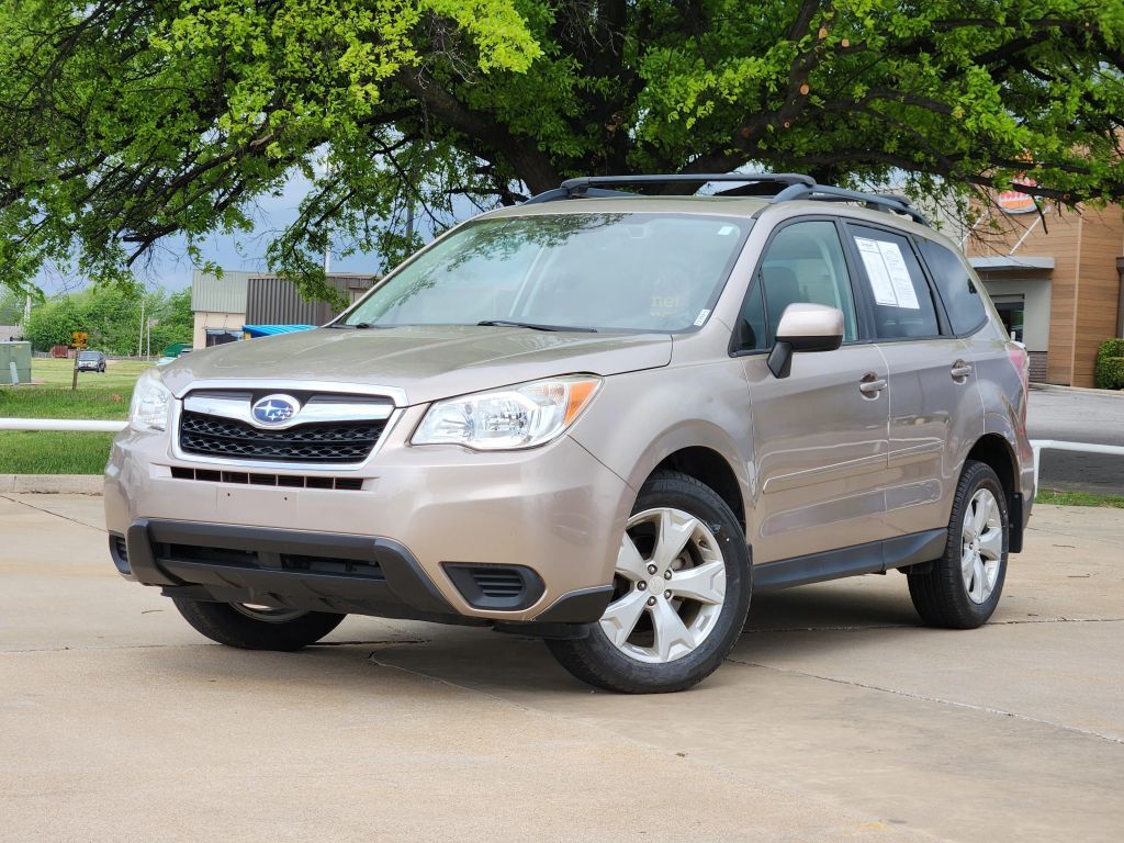 2015 SUBARU Forester