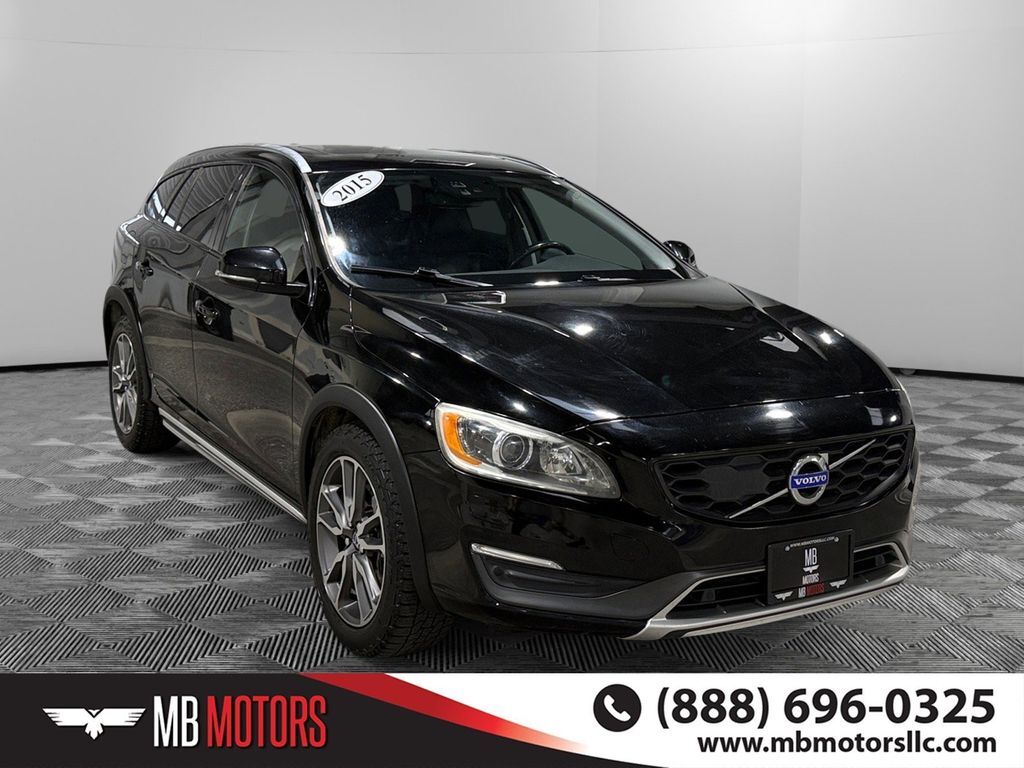 2015 VOLVO V60