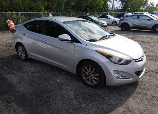 2015 HYUNDAI Elantra