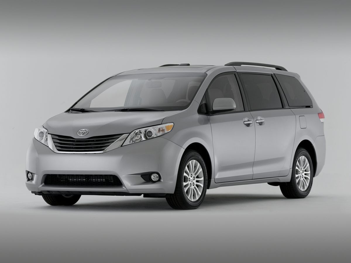 2012 TOYOTA Sienna