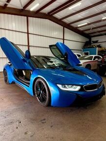 2016 BMW i8 - License Plate