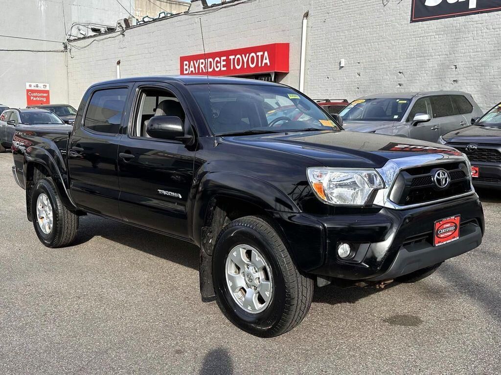 2015 TOYOTA Tacoma