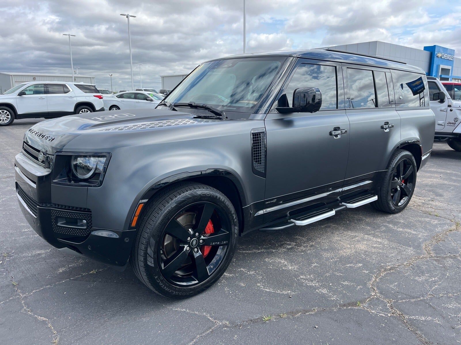 2023 LAND ROVER Defender