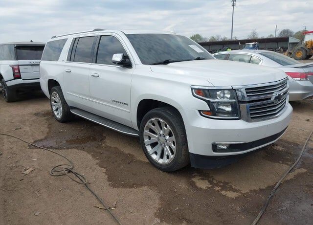 2016 CHEVROLET Suburban