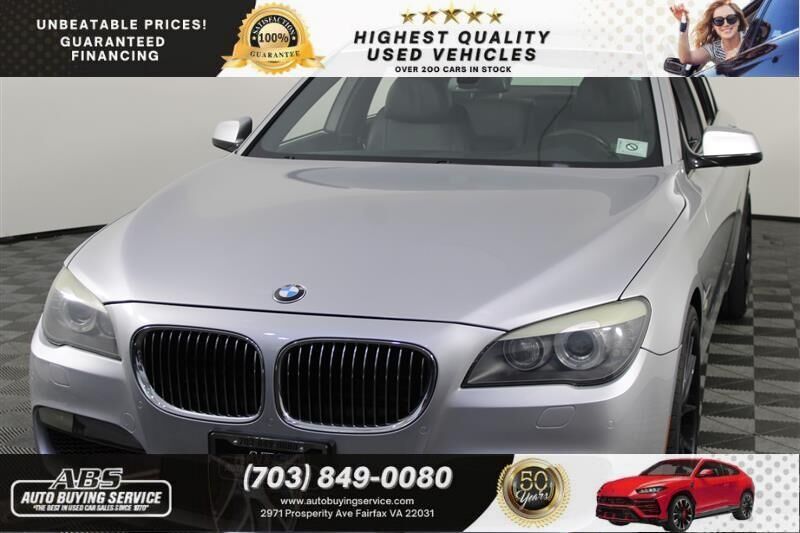 BMW 740i