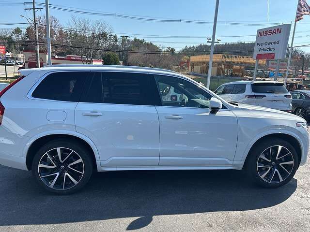 2020 VOLVO XC90