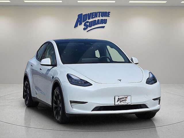 2023 TESLA Model Y