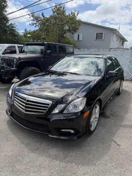 2011 MERCEDES-BENZ E-Class