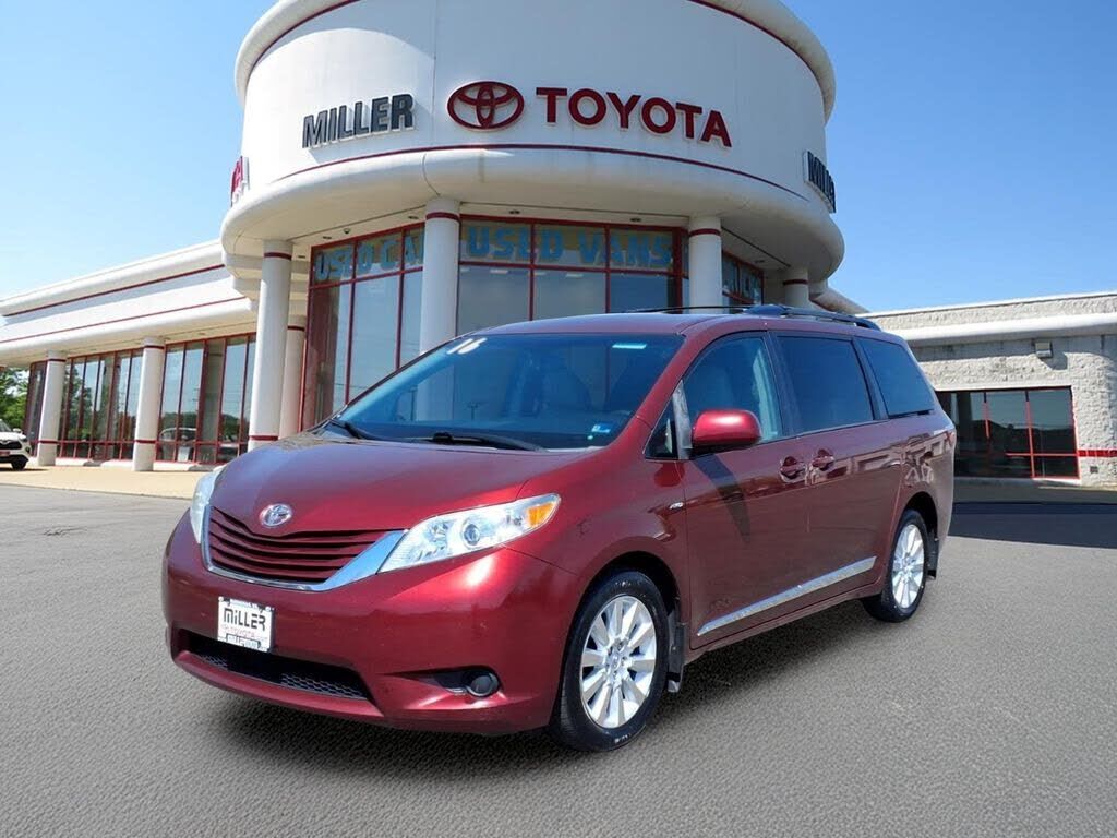 2016 TOYOTA Sienna