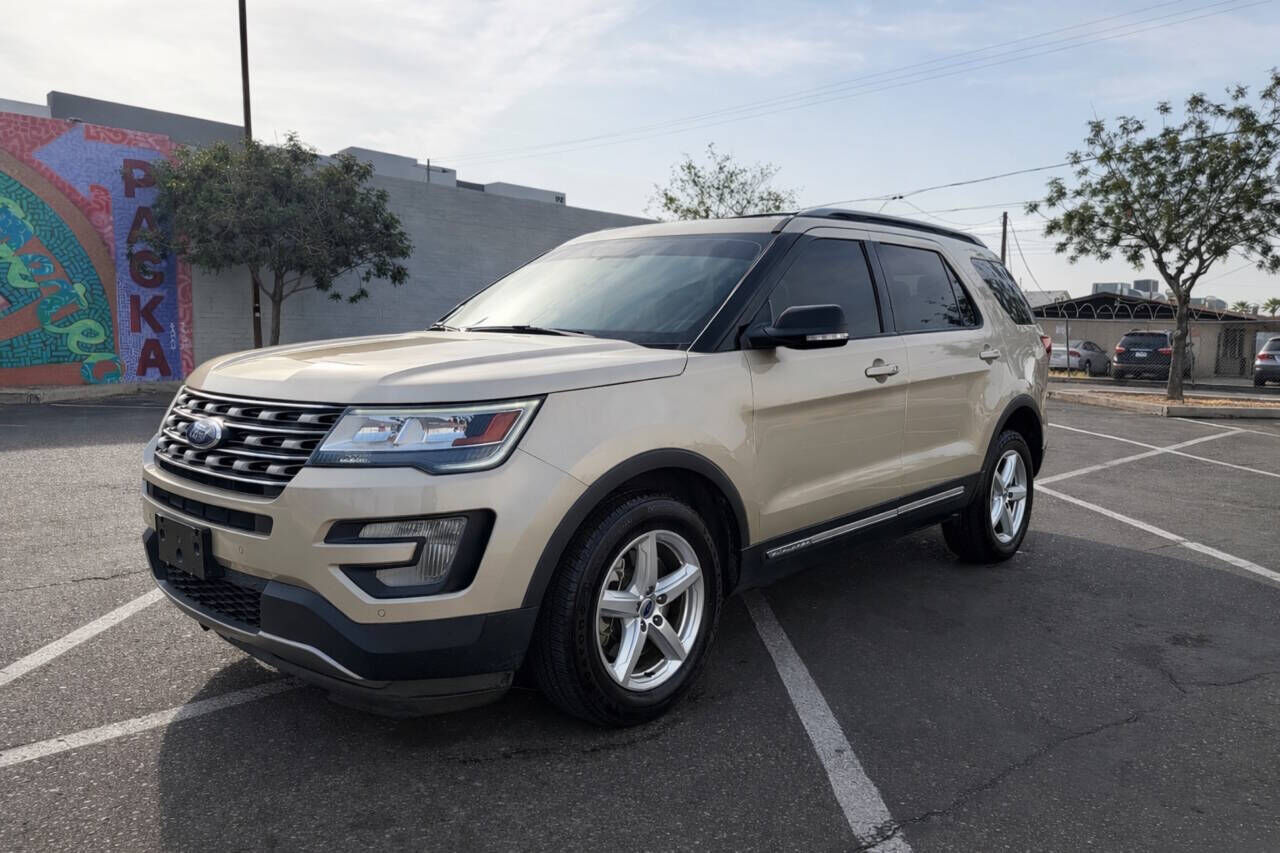 2017 FORD Explorer