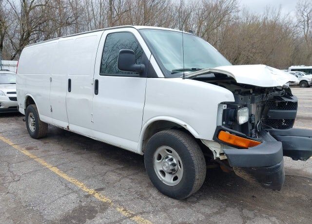 2017 CHEVROLET Express