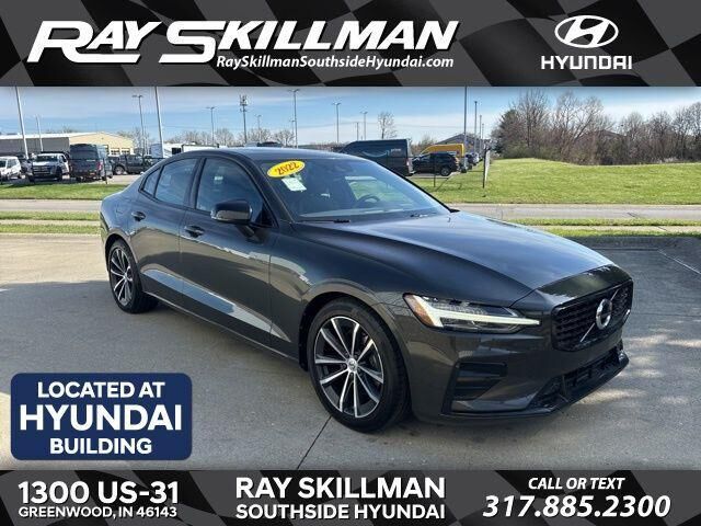 2022 VOLVO S60
