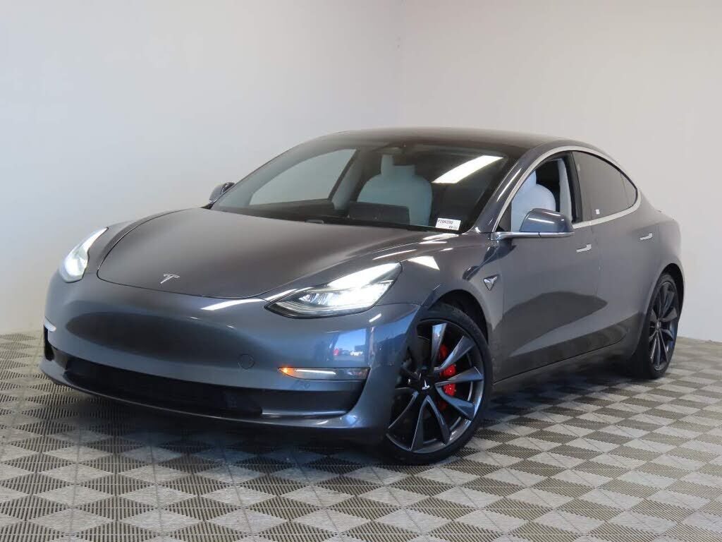 2020 TESLA Model 3