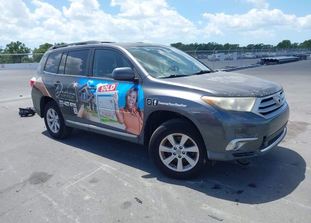 2011 TOYOTA Highlander