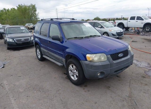 2005 FORD Escape