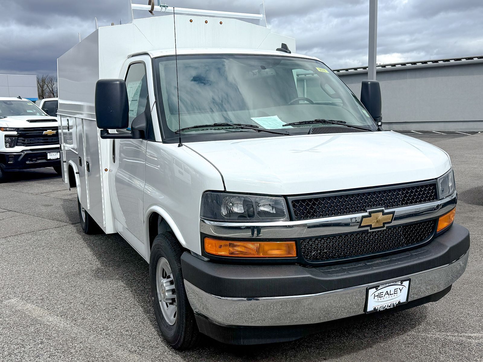 2025 CHEVROLET Express