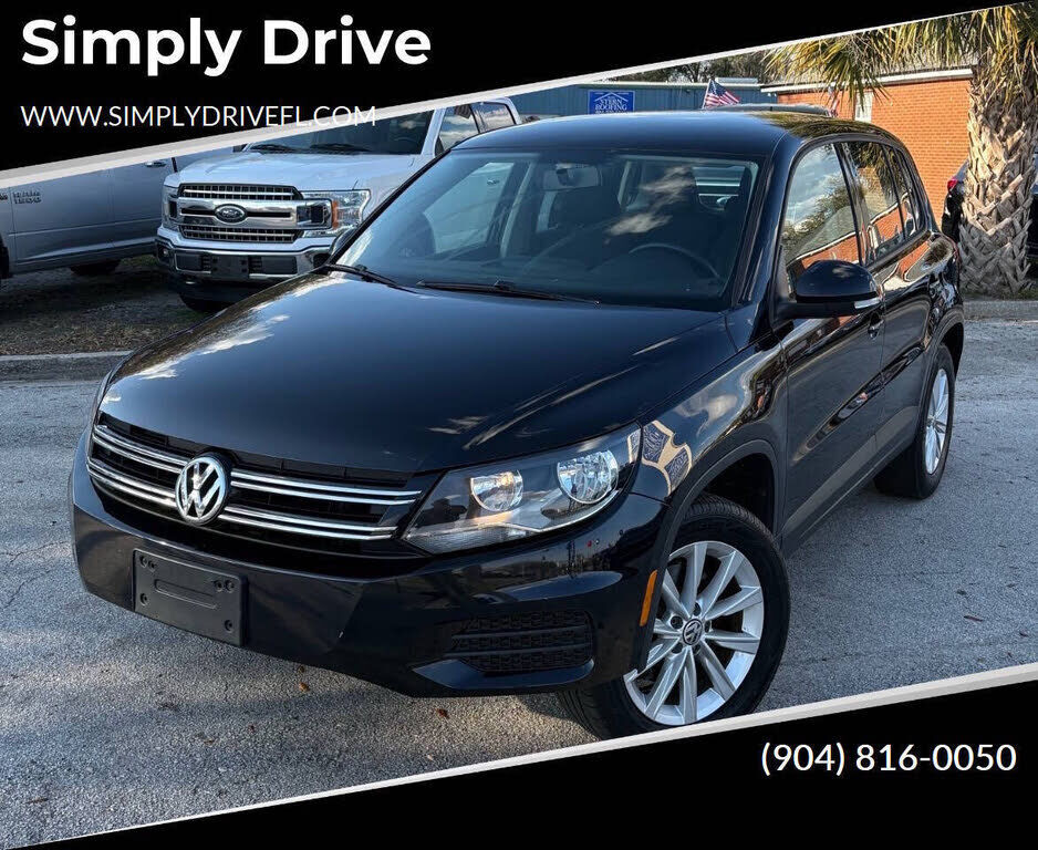 2017 VOLKSWAGEN Tiguan