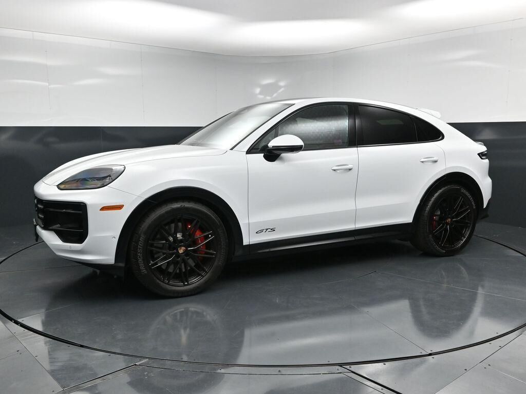 2026 PORSCHE Cayenne