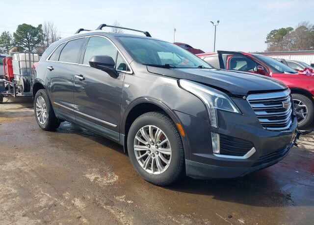 2017 CADILLAC XT5