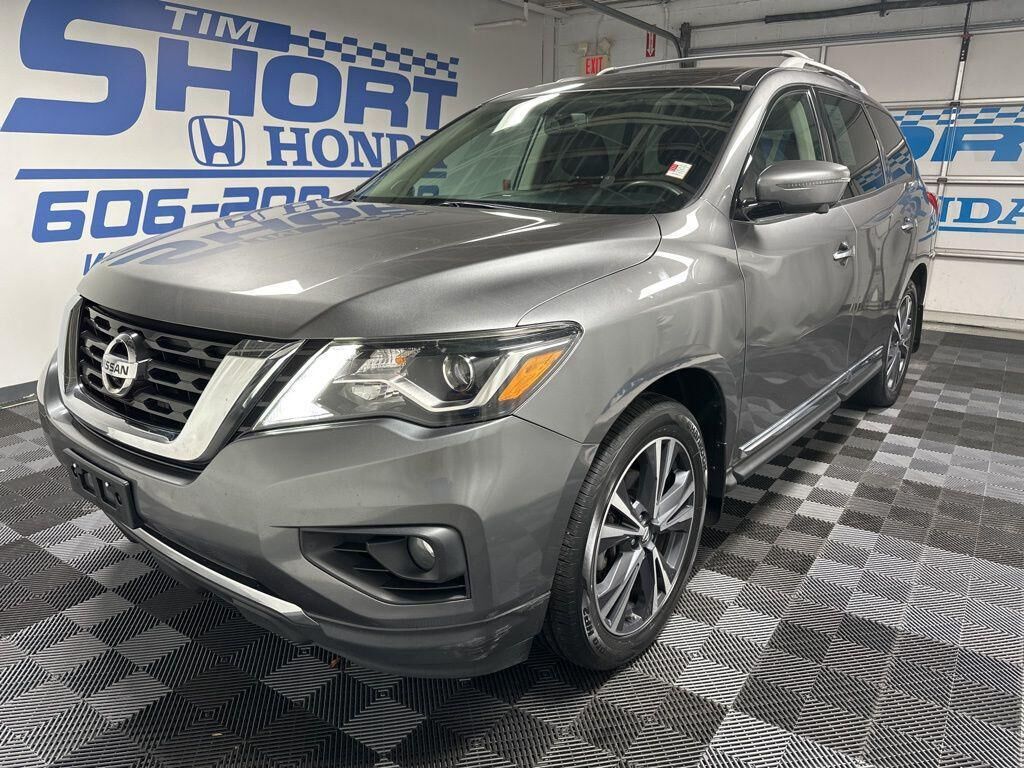 2020 NISSAN Pathfinder