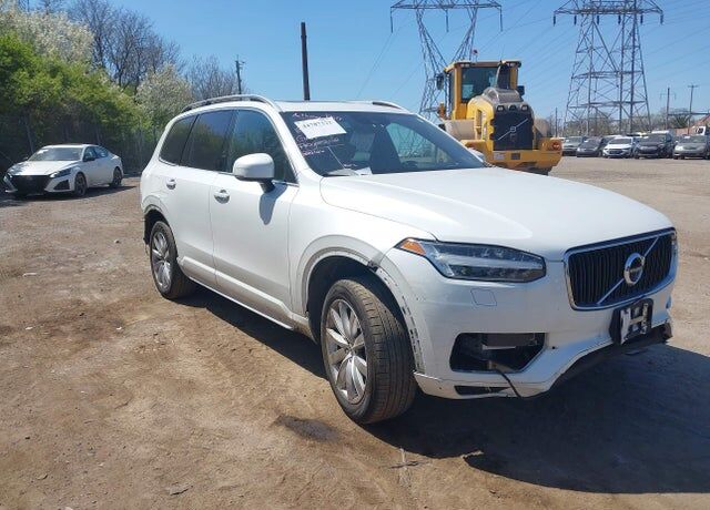 2017 VOLVO XC90