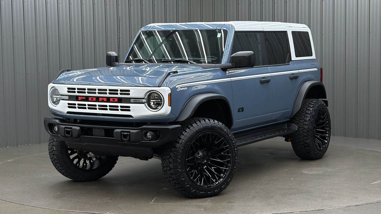 2025 FORD Bronco