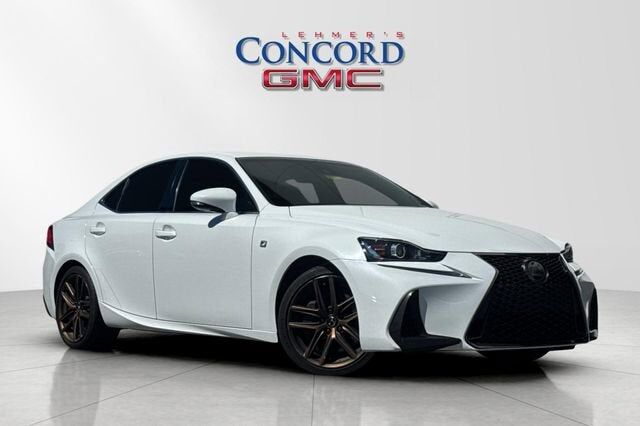 2020 LEXUS IS