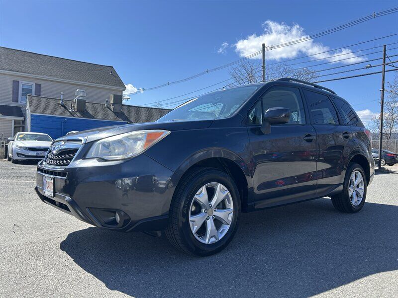 2014 SUBARU Forester