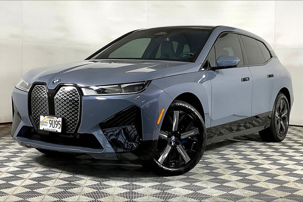 2025 BMW ix