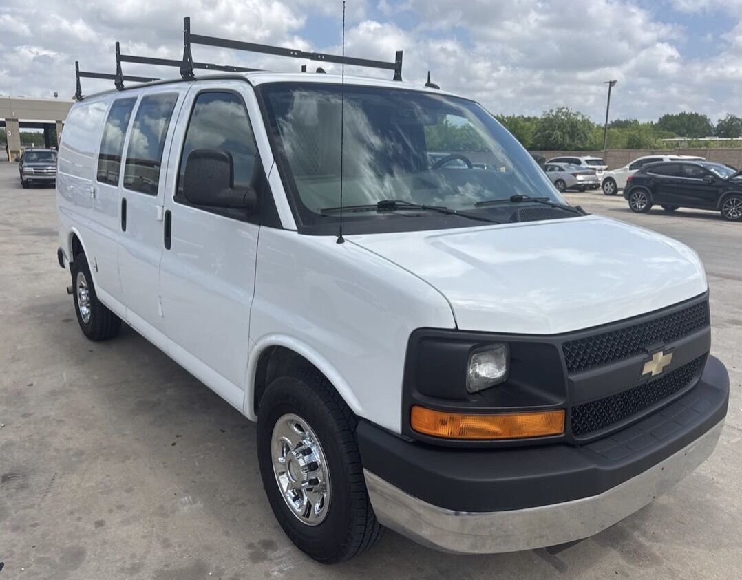 2014 CHEVROLET Express