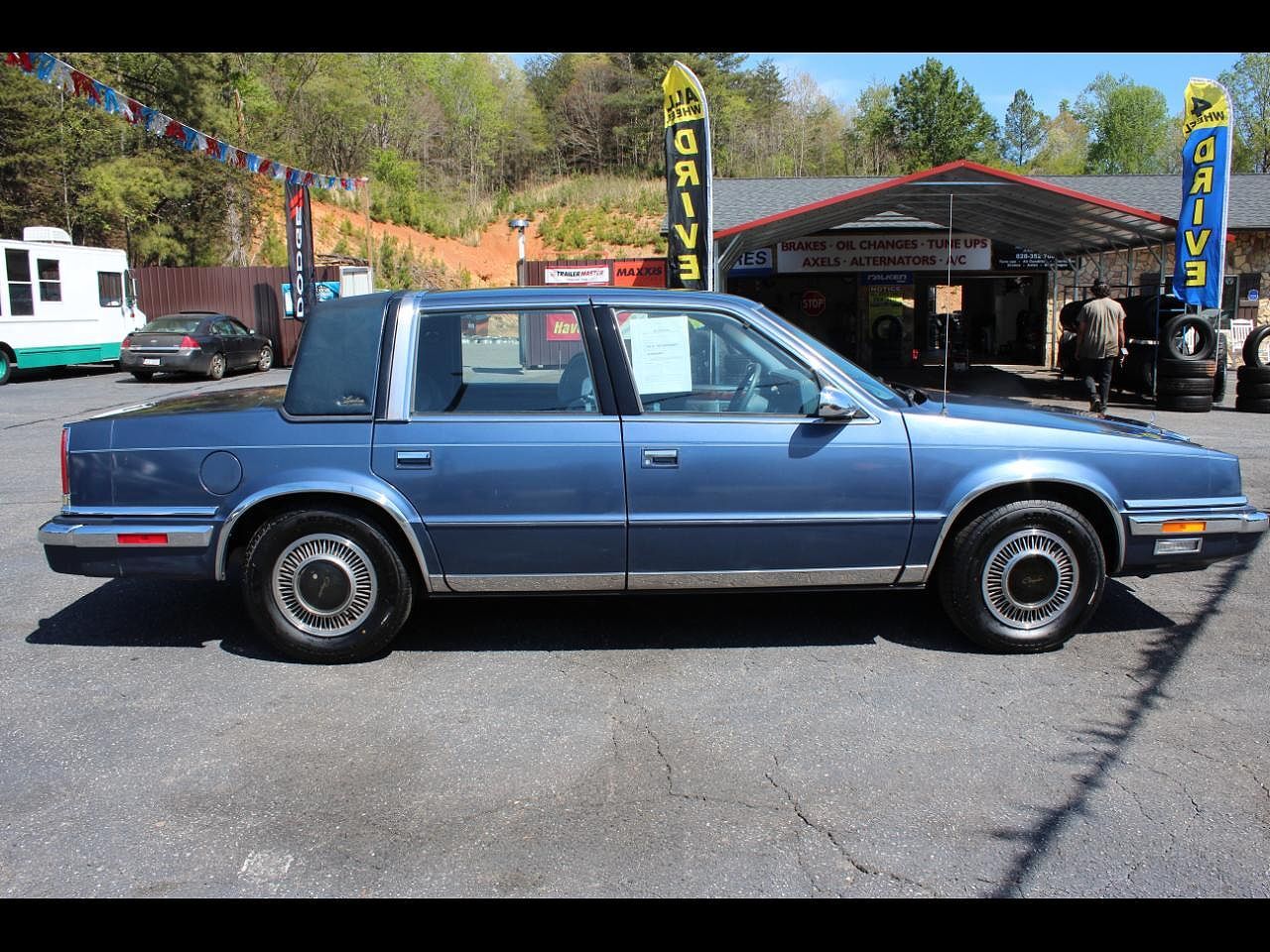 1989 CHRYSLER New Yorker