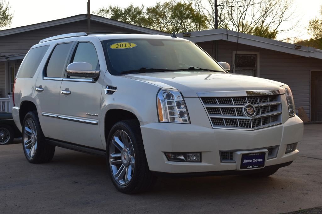 2013 CADILLAC Escalade