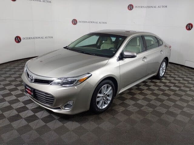 2013 TOYOTA Avalon