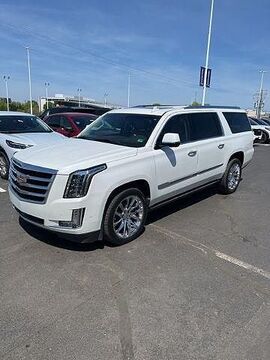 2017 CADILLAC Escalade ESV